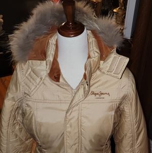 Pepe jeans downfeather coat coyote fur trim medium y2k ladies jacket 😍